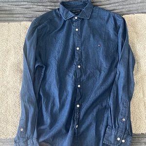 Tommy Hilfiger Men's Classic Fit Button Down Shirt Large (Blue)